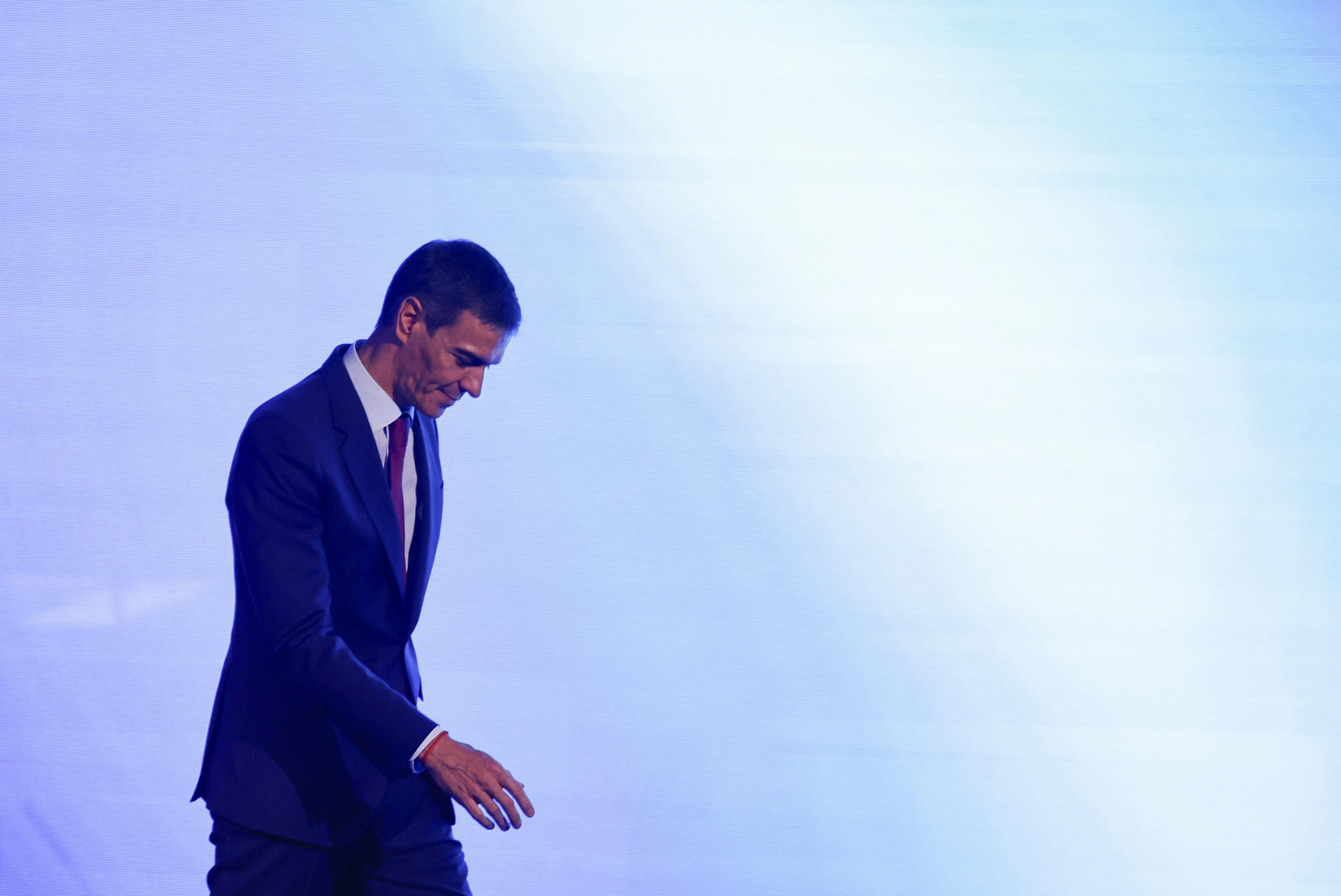 MADRID, 20/05/2026.- El presidente del Gobierno, Pedro Sánchez, tras pronunciar un discurso durante la clausura del Congreso del Espacio 2026, este miércoles, en Madrid. EFE/ Sergio Pérez