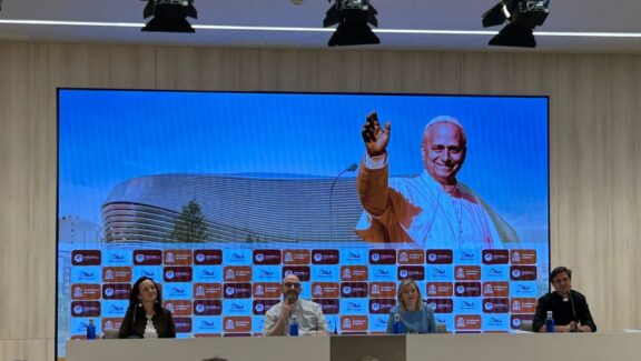 Briefing de prensa sobre el encuentro multitudinario que el Papa León XIV protagonizará con la comunidad diocesana en el Estadio Santiago Bernabéu en el marco de su visita