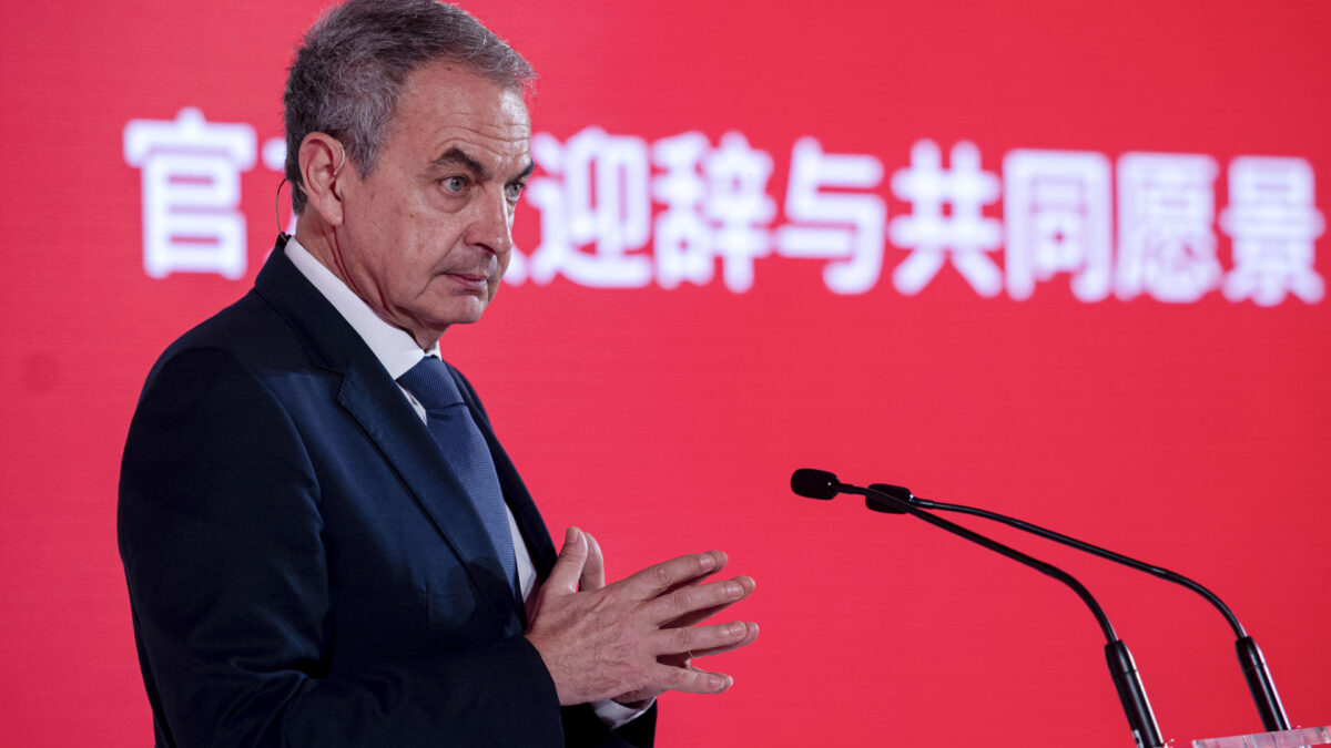 MADRID (ESPAÑA), 25/09/2025.- El expresidente del Gobierno José Luis Rodríguez Zapatero durante el foro China-Europe Talent Forum celebrado este jueves en Madrid. EFE/ Daniel Gonzalez