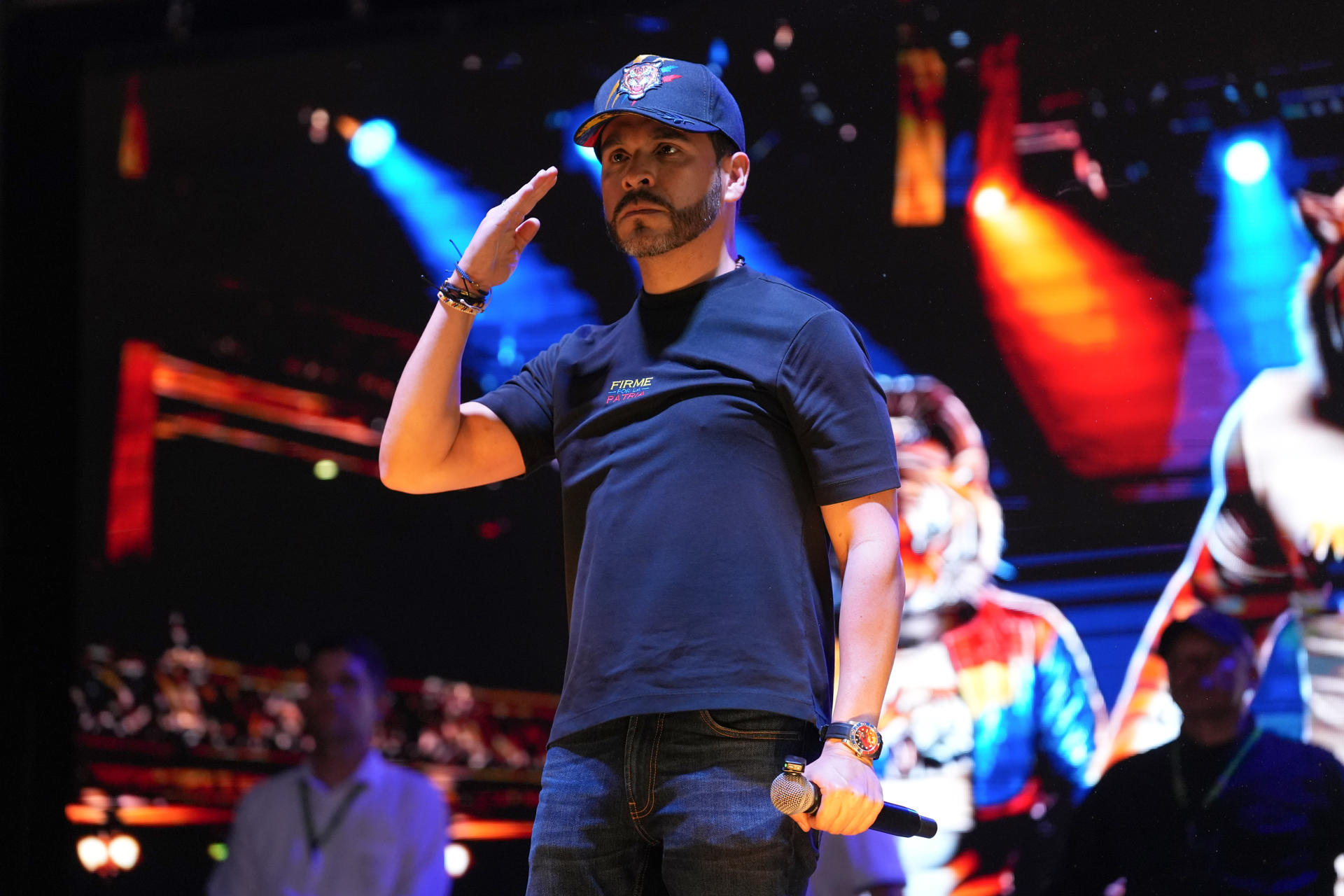 AME2012. CALI (COLOMBIA), 14/05/2026.- El candidato a la Presidencia de Colombia Abelardo de la Espriella reacciona durante un mitin de campaña este jueves, en Cali (Colombia). EFE/ Ernesto Guzmán