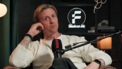 Guti en el podcast 'Bajo los palos', presentado por Iker Casillas