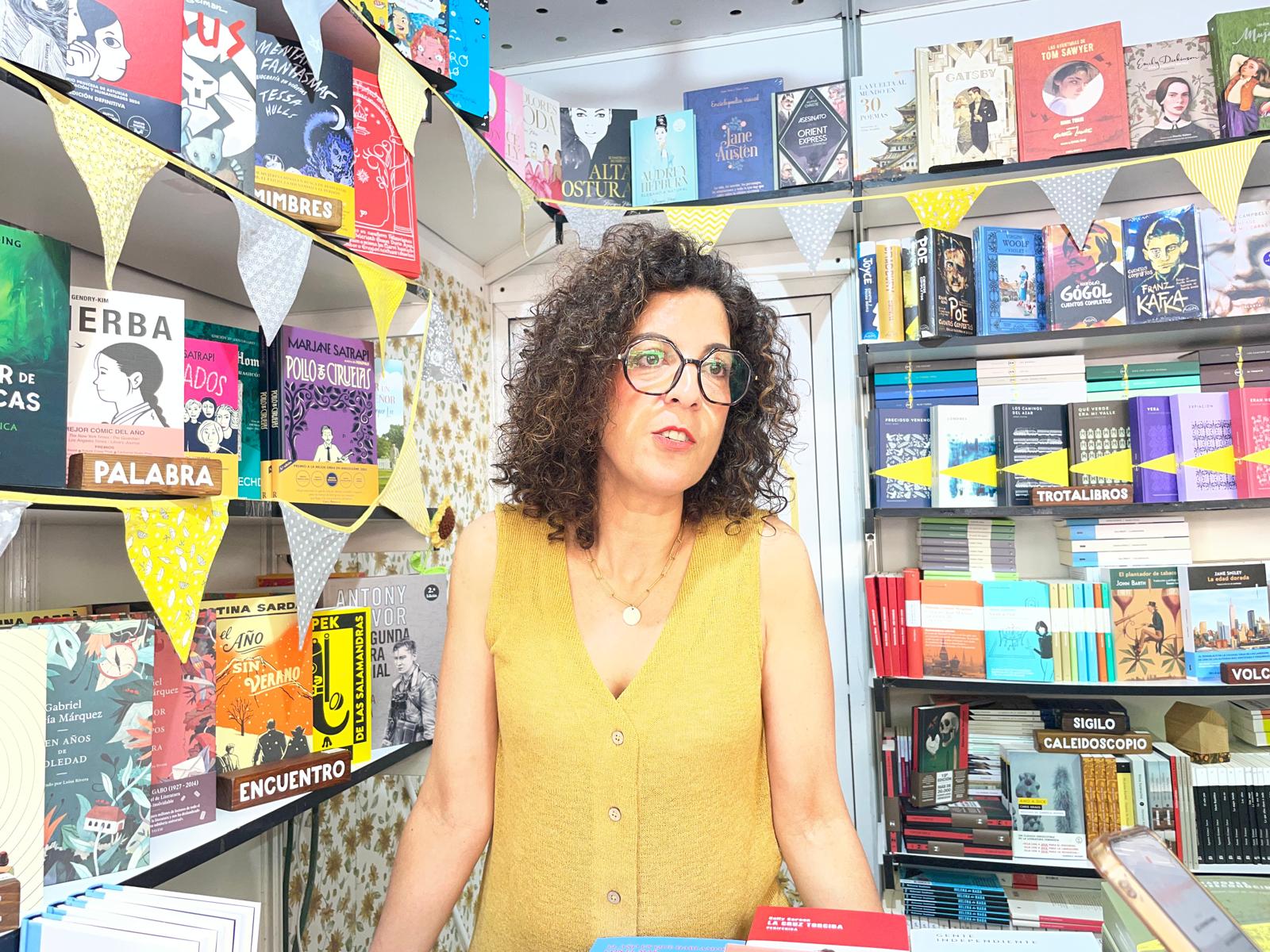 La propietaria de la librería Girasol, de Algete, Laura Rodríguez Sayd