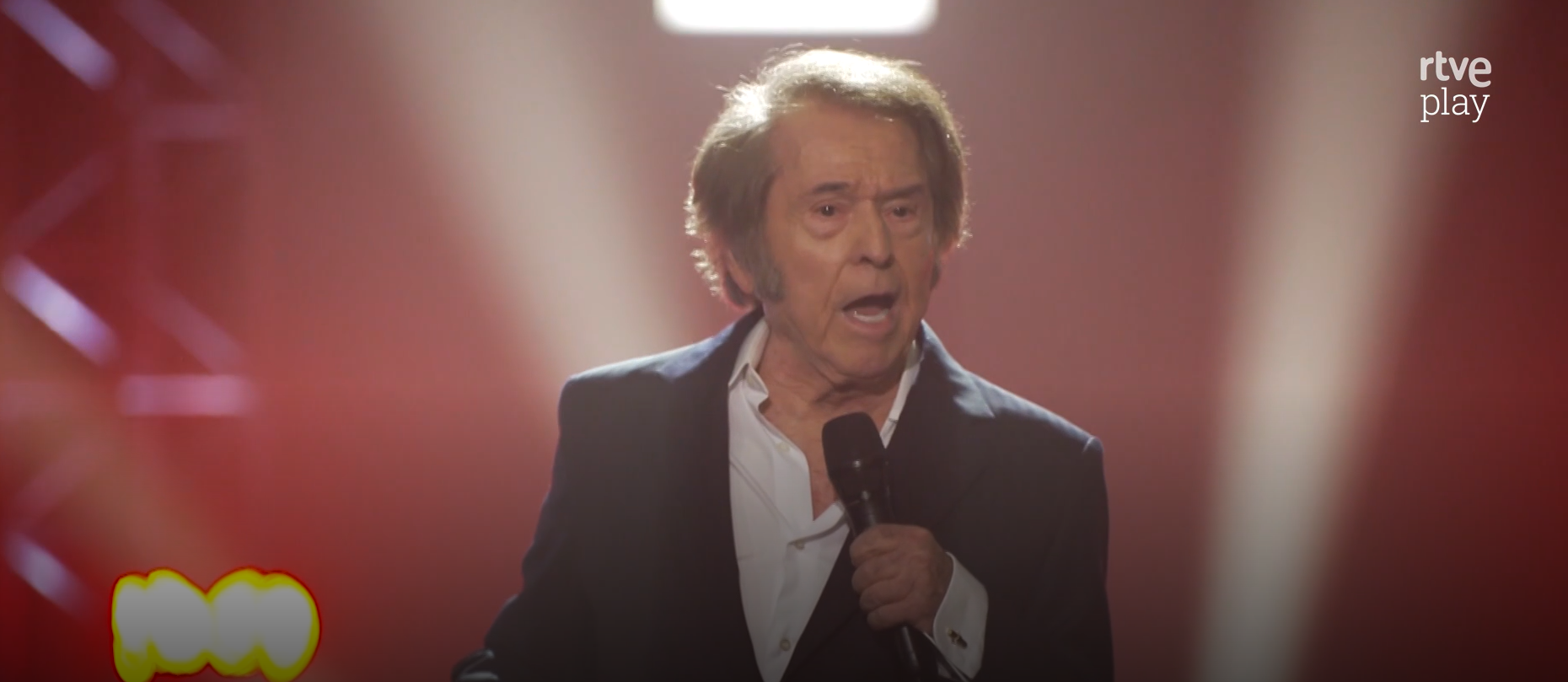 Raphael, en el programa especial que RTVE ha emitido como sustitución a Eurovisión, 'La Casa de la Música'
