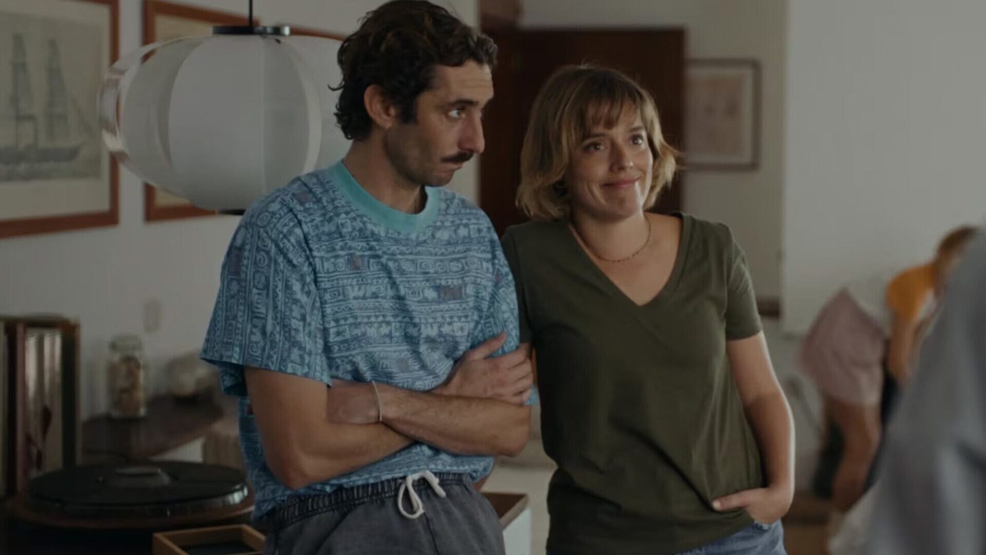 'Ravalear': la nueva serie de HBO Max que convierte la gentrificación en thriller y engancha desde el primer capítulo