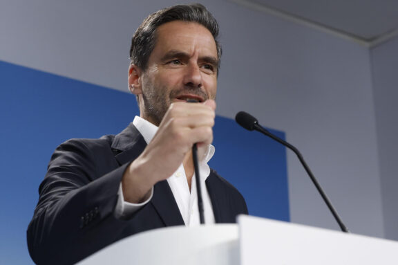 MADRID, 25/05/2026.- El portavoz nacional del Partido Popular, Borja Sémper, da una rueda de prensa tras la reunión del Comité de Dirección del Partido Popular, este lunes, en la sede de la formación política en Madrid. EFE/ J.J. Guillén