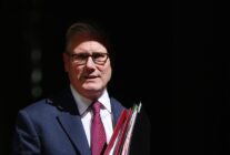 LONDON (United Kingdom), 29/04/2026.- British Prime Minister Keir Starmer departs 10 Downing Street for Prime Minister's Questions in London, Britain, 29 April 2026. (Reino Unido, Londres) EFE/EPA/ANDY RAIN