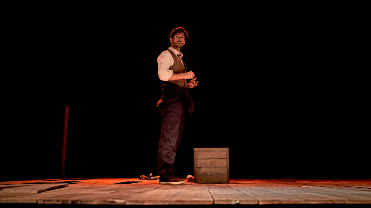 El actor Juan Diego Botto interpretando a Federico García Lorca