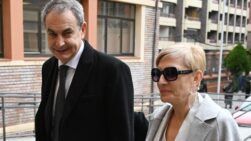 José Luis Rodríguez Zapatero, acompañado de su esposa Sonsoles Espinosa, a su llegada a la universidad de León para ser investido Doctor Honoris Causa.