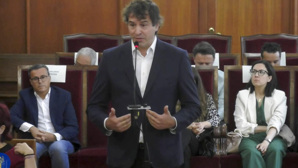 BADAJOZ (ESPAÑA), 04/06/2026.- David Sánchez, hermano del presidente del Gobierno, ha negado que interviniera e influyera en la creación y adjudicación tanto de su plaza como 'coordinador de conservatorios' de Badajoz como la de Luis Carrero, amigo personal, en el puesto de jefe de Coordinación de Programas de Actividades Transfronterizas. EFE/Captura señal de la Audiencia Provincial de Badajoz/SOLO USO EDITORIAL/SOLO DISPONIBLE PARA ILUSTRAR LA NOTICIA QUE ACOMPAÑA (CRÉDITO OBLIGATORIO)/ MEJOR CALIDAD DISPONIBLE