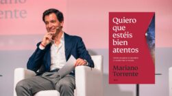 Mariano Torrente presenta su primer libro, 'Quiero que estéis bien atentos'