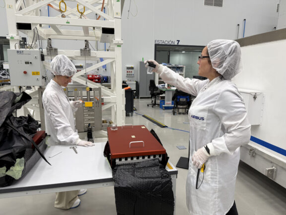 Mujeres trabajadoras en la fábrica de Airbus en Getafe
