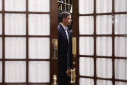 MADRID, 25/06/2026.- El presidente del Gobierno, Pedro Sánchez, momentos antes de abandonar el hemiciclo durante el último pleno ordinario del período de sesiones, este jueves, en el Congreso de los Diputados. EFE/ Sergio Pérez