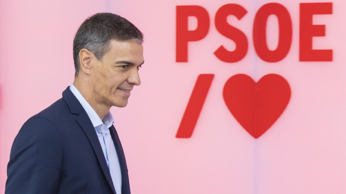 MADRID, 01/06/2026.- El secretario general del PSOE, Pedro Sánchez, a su llegada a la reunión de la Comisión Ejecutiva del PSOE este lunes en Madrid. EFE/ Eva Ercolanese/PSOE SOLO USO EDITORIAL/SOLO DISPONIBLE PARA ILUSTRAR LA NOTICIA QUE ACOMPAÑA (CRÉDITO OBLIGATORIO)