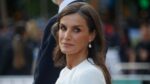 La reina Letizia y el mensaje detrás de sus tres looks impecables ante el Papa León XIV