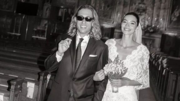 Rocío Crusset y Charlie Schein, este sábado, en su boda en Nueva York.