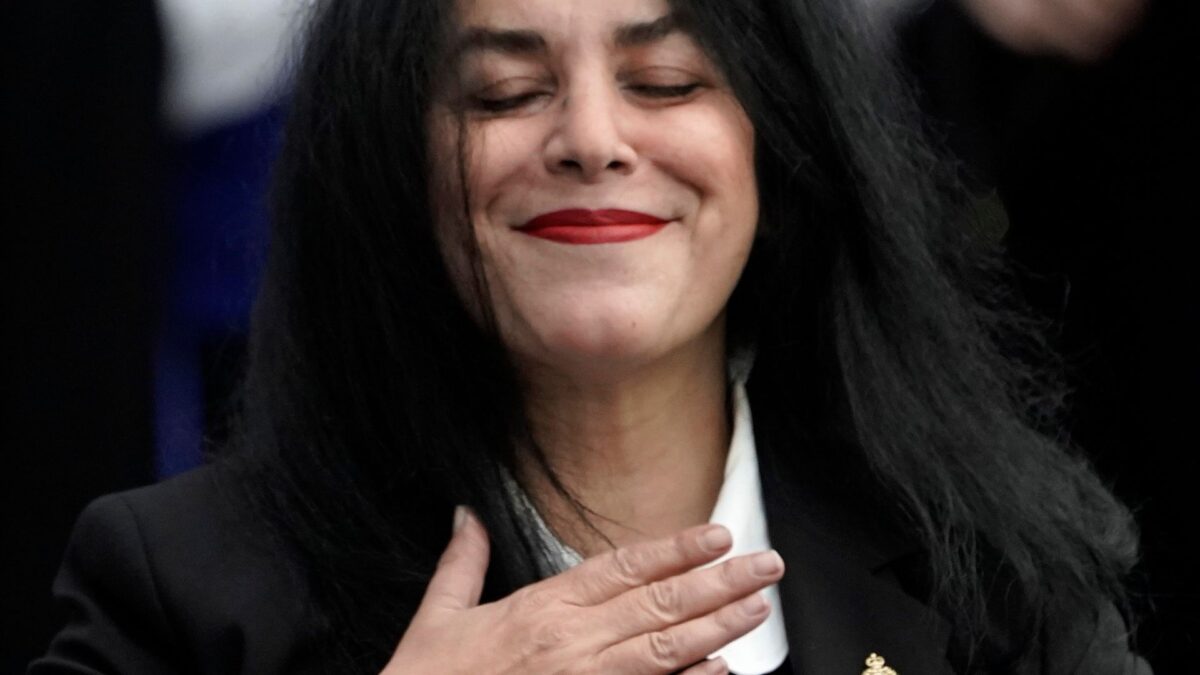 La historietista y pintora Marjane Satrapi, Premio Princesa de Asturias de Comunicación y Humanidades.
