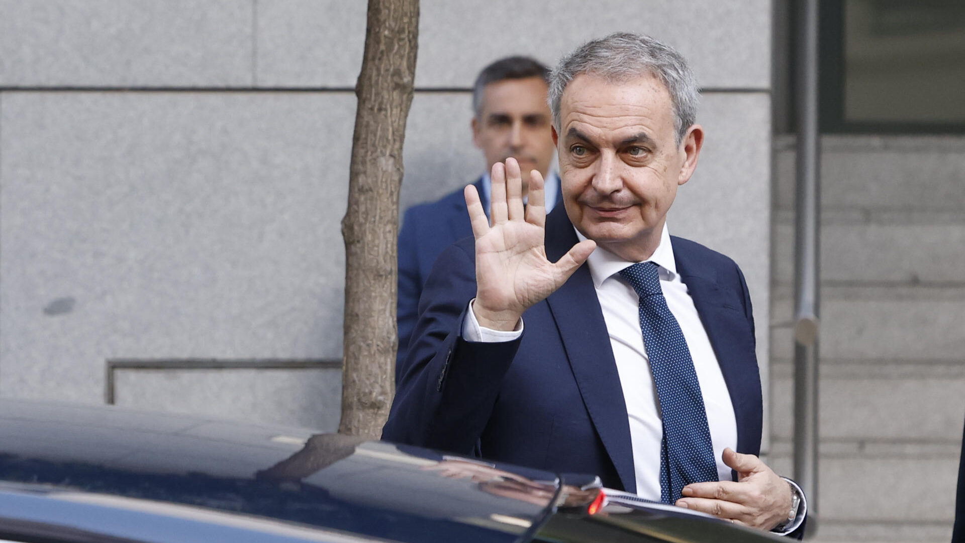 FOTODELDÍA MADRID, 17/06/2026.- El expresidente del Gobierno, José Luis Rodríguez Zapatero, llega a la Audiencia Nacional para declarar como investigado por organización criminal, tráfico de influencias y falsedad en la causa sobre el préstamo a la compañía aérea Plus Ultra. EFE/ J.J.Guillen