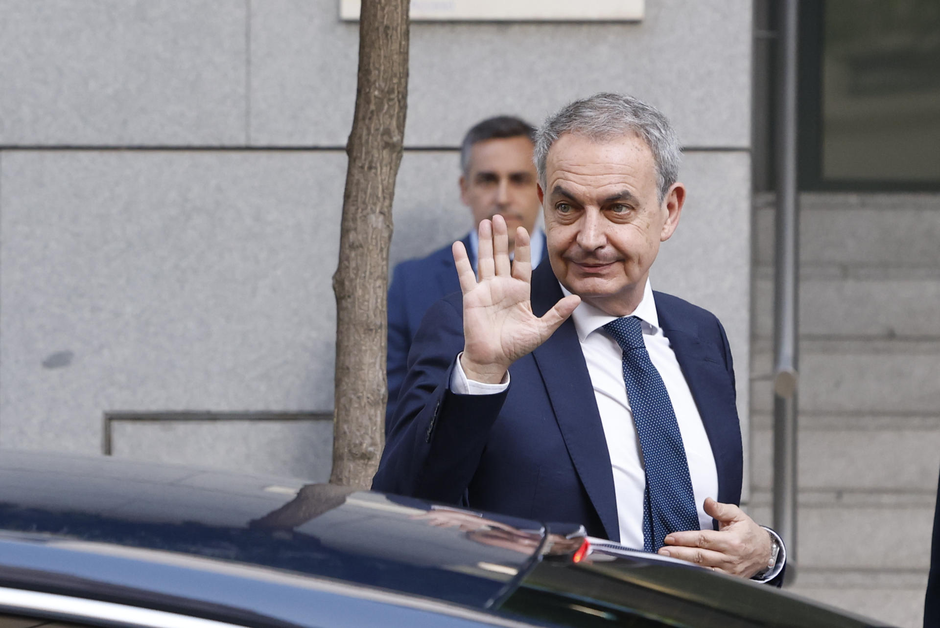 FOTODELDÍA MADRID, 17/06/2026.- El expresidente del Gobierno, José Luis Rodríguez Zapatero, llega a la Audiencia Nacional para declarar como investigado por organización criminal, tráfico de influencias y falsedad en la causa sobre el préstamo a la compañía aérea Plus Ultra. EFE/ J.J.Guillen