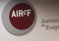 Logo de AIReF.