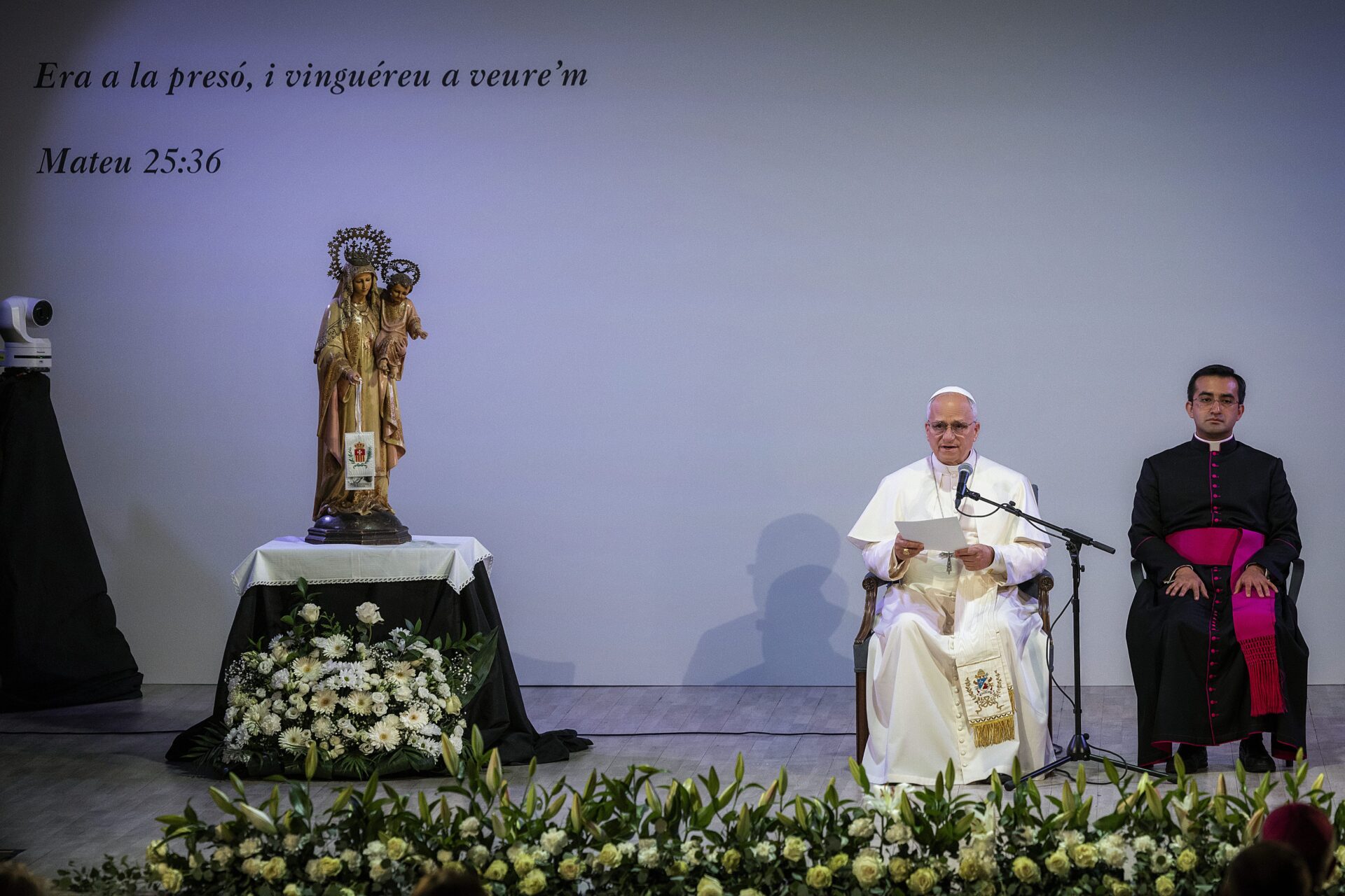 El Papa León XIV, en la cárcel de Brians 1, en Barcelona