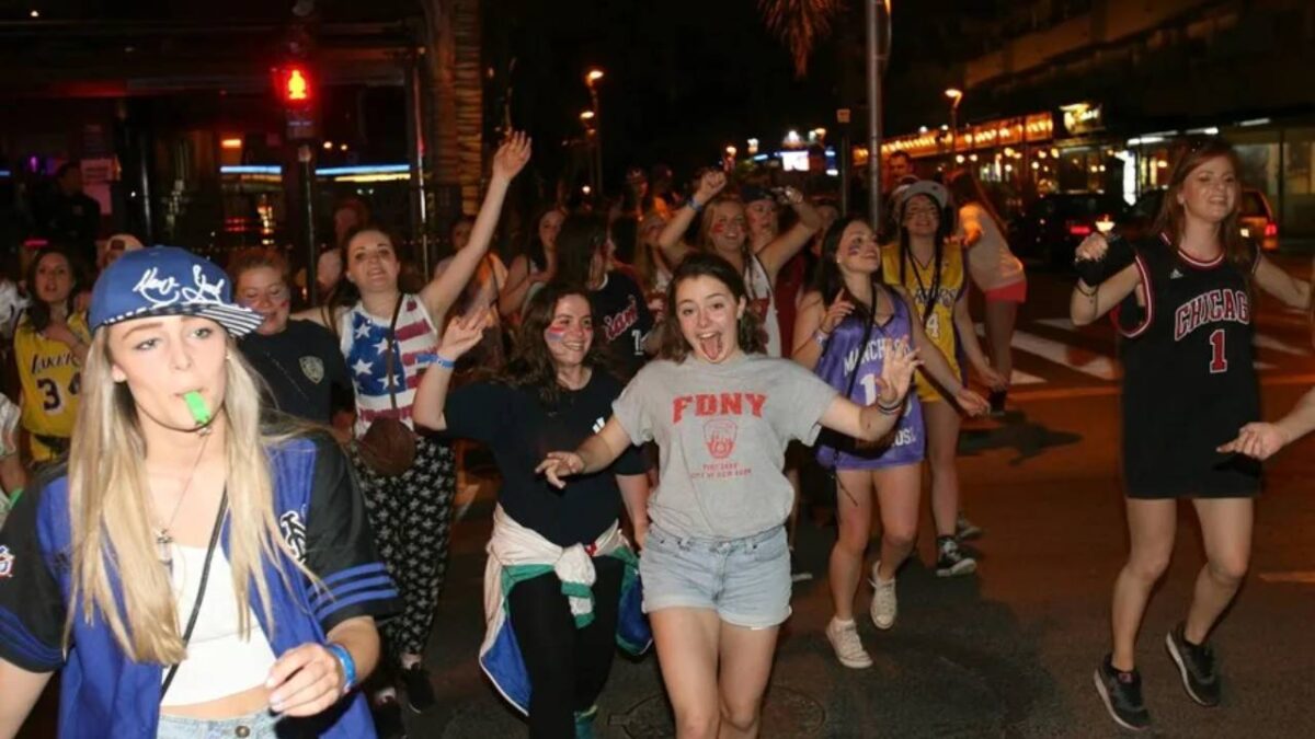Británicos en Salou - Sociedad