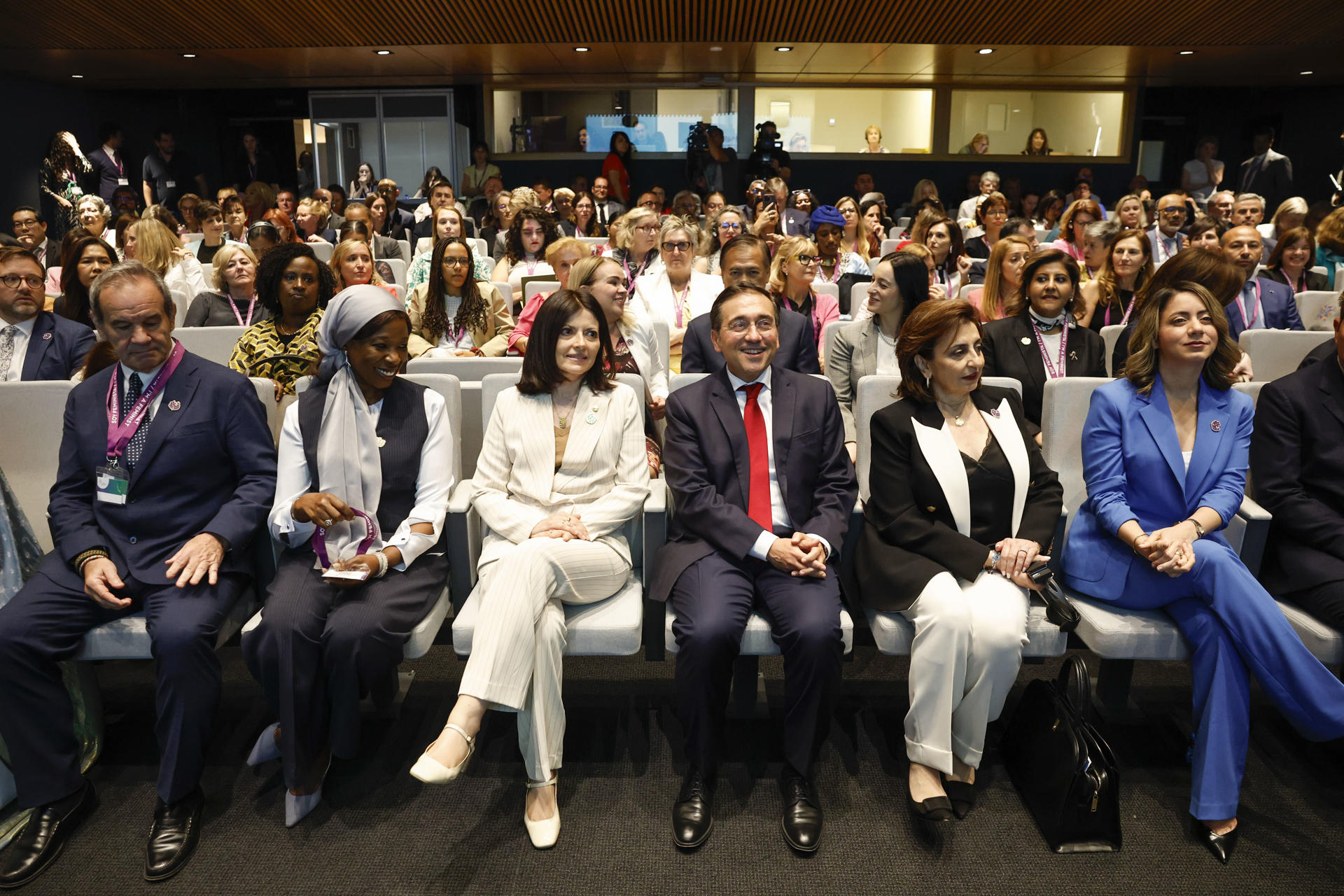 MADRID , 02/06/2026.- El ministro de Asuntos Exteriores, José Manuel Albares (3d), durante su asistencia a la inauguración de la Conferencia Ministerial de Política Exterior Feminista, este martes en Madrid. EFE/ Chema Moya