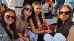 Algunas de las asistentes a la Vigilia de Jóvenes del Papa León XIV entrevistadas por Artículo14