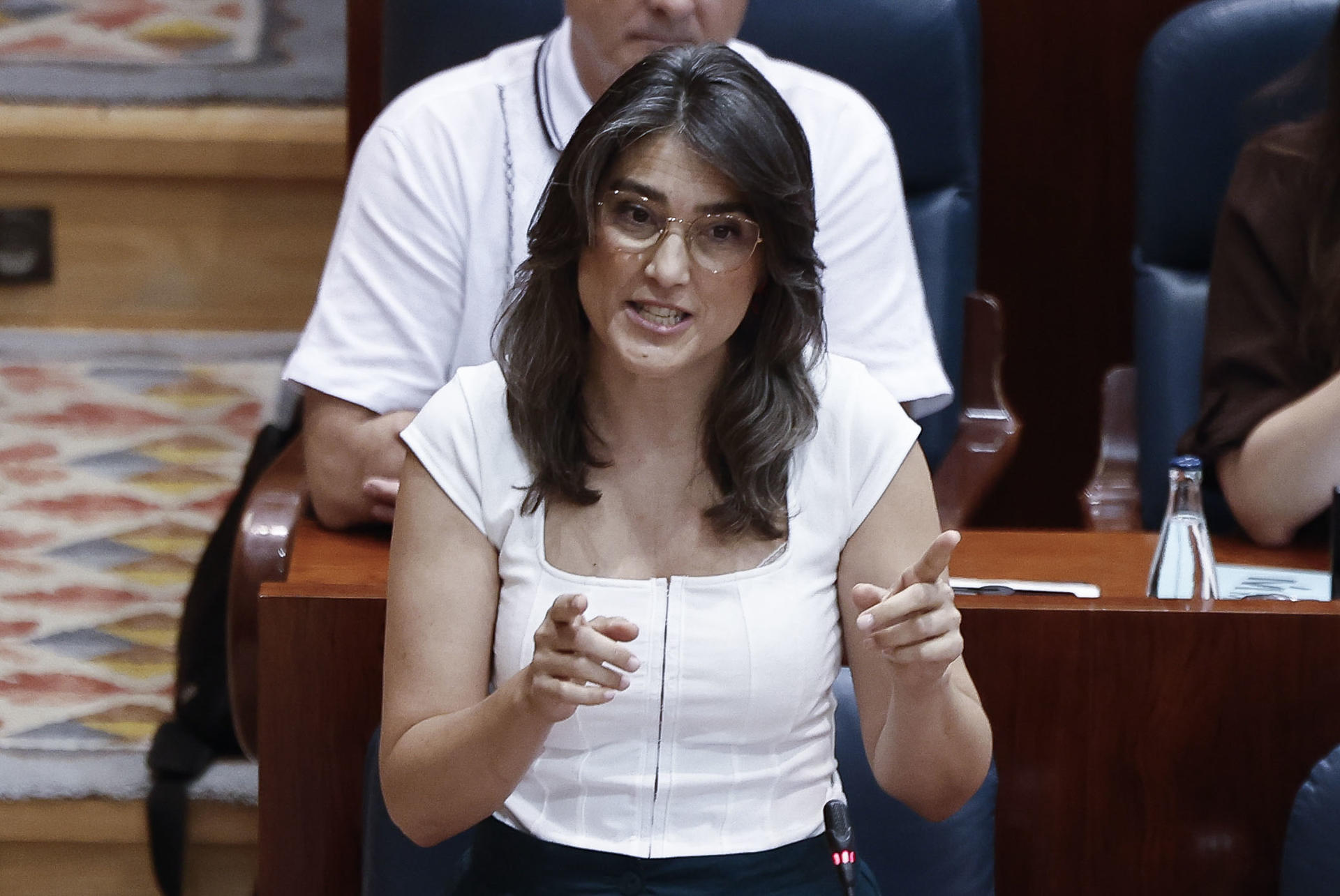 MADRID, 11/06/2026.- La portavoz de Más Madrid en la Asamblea, Manuela Bergerot, durante el pleno de la Asamblea de Madrid, este jueves. EFE/ Sergio Pérez