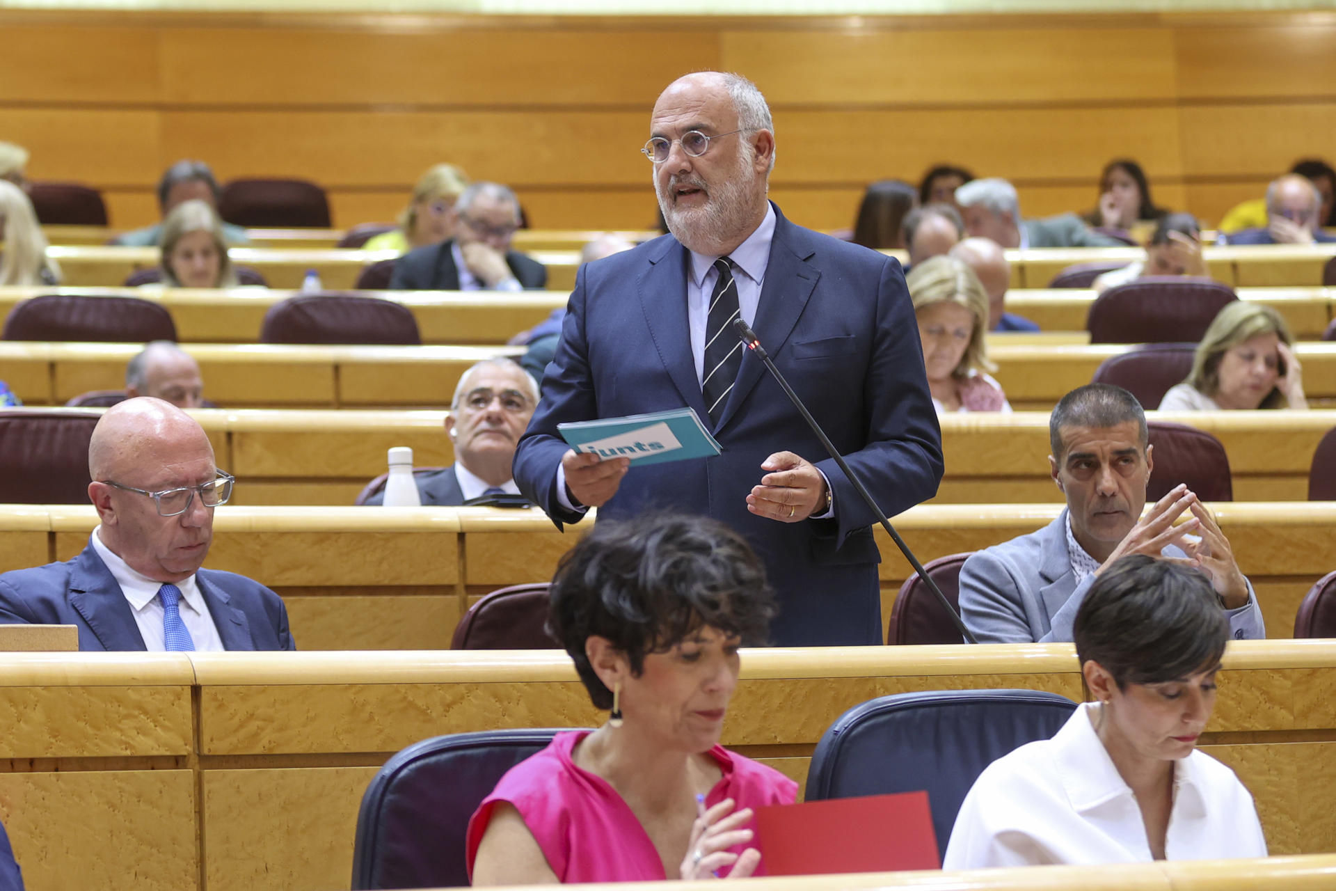 MADRID, 09/06/2026.- El senador de JxCat Eduard Pujol interviene en la sesión de control al Gobierno celebrada este martes en el Senado. EFE/ Víctor Lerena