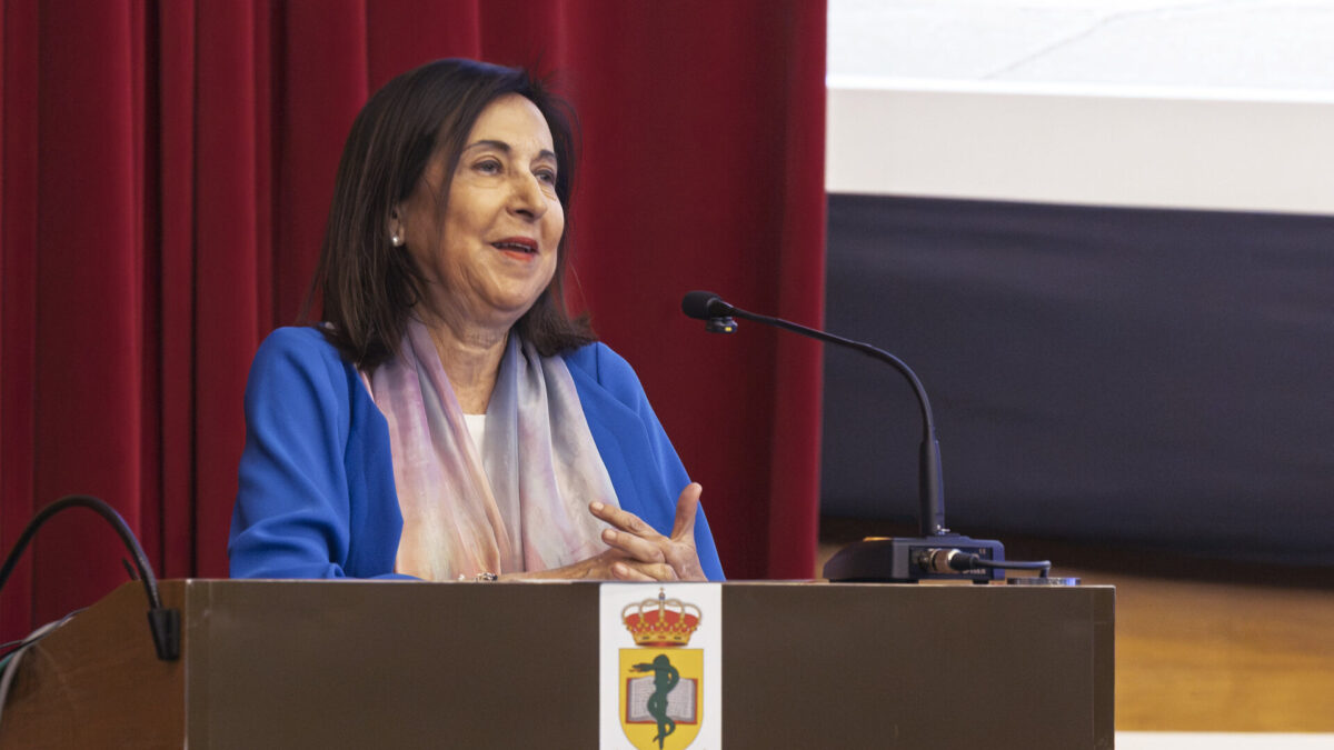 La ministra de Defensa, Margarita Robles en su visita al Hospital Central de la Defensa 'Gómez Ulla'
