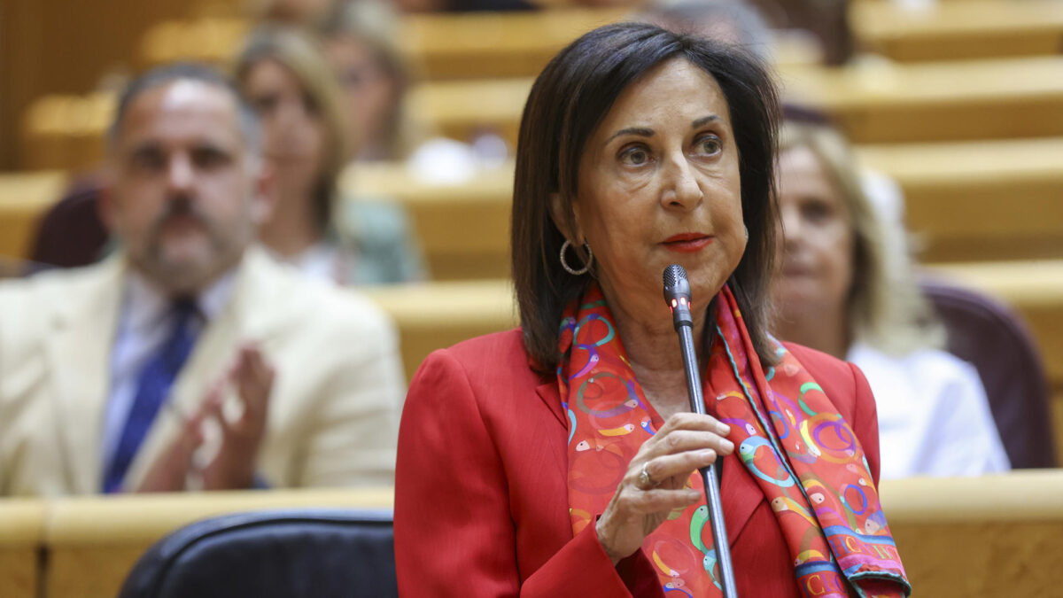 MADRID, 09/06/2026.- La ministra de Defensa, Margarita Robles, interviene en la sesión de control al Gobierno celebrada este martes en el Senado. EFE/ Víctor Lerena