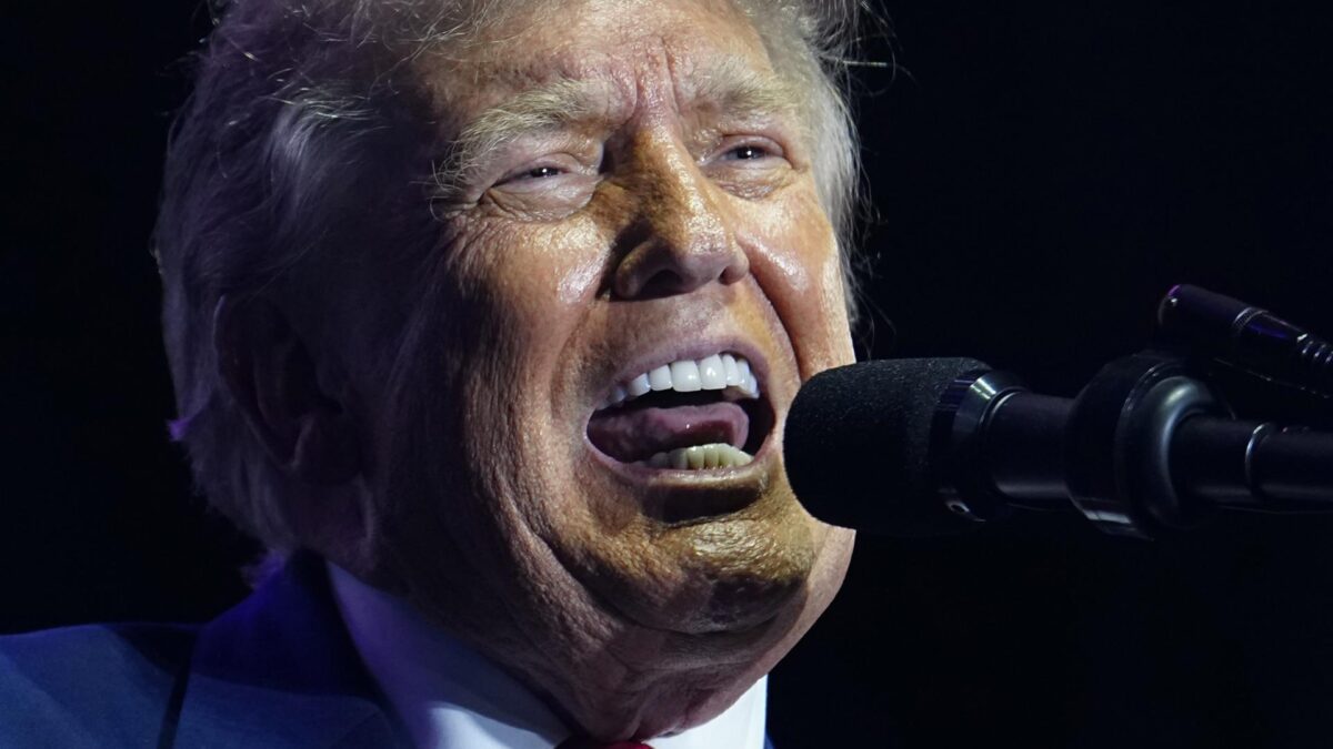 WASHINGTON, DC (United States), 25/06/2026.- US President Donald Trump speaks at a rally to kick off the 16-day Great American State Fair as part of Washington, D.C.'s celebration of the nation's 250th birthday, on the National Mall in Washington, DC, USA, 24 June 2026. The rally will include military flyovers, musical performances from Lee Greenwood and Christopher Macchio, and the U.S. Army Band, the U.S. Marine Band and Armed Forces choirs. EFE/EPA/BONNIE CASH / POOL