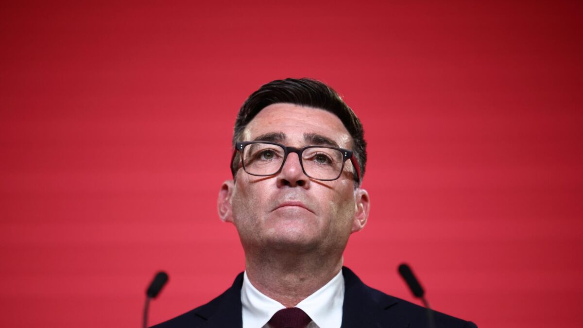 London (United Kingdom), 17/07/2026.- Andy Burnham speaks after being confirmed as the Labour Party's new leader and the country's next prime minister during 'Labours Special Conference' in central London, Britain, 17 July 2026. Burnham is expected to offcially become Britain's prime minister on 20 July 2026. (Reino Unido, Londres) EFE/EPA/HENRY NICHOLLS / POOL
