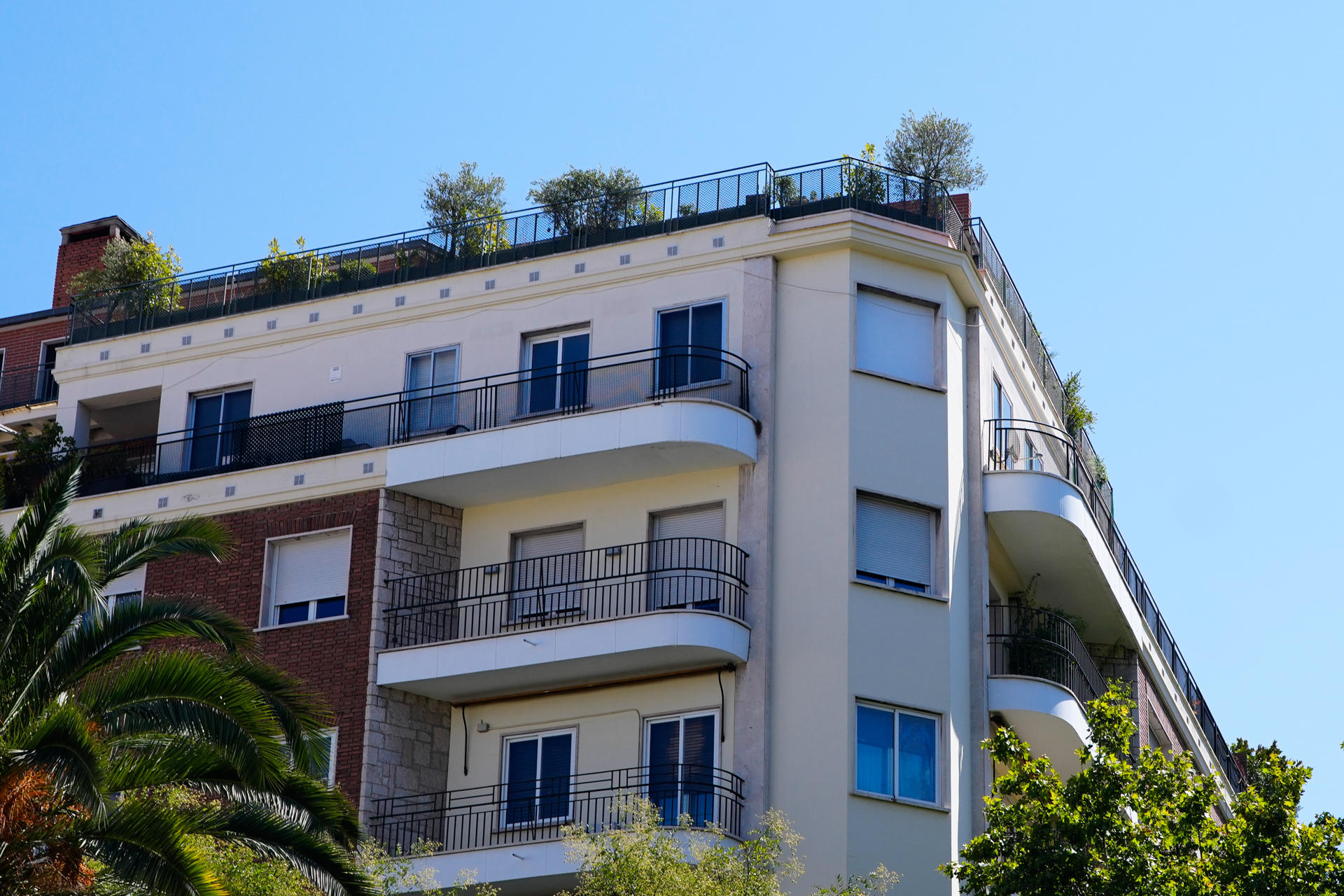  Vista del edificio en el barrio de Chamberí donde está situado el ático que ha adquirido la empresa pública Planifica Madrid