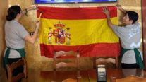 Preparación de un bar para el Mundial