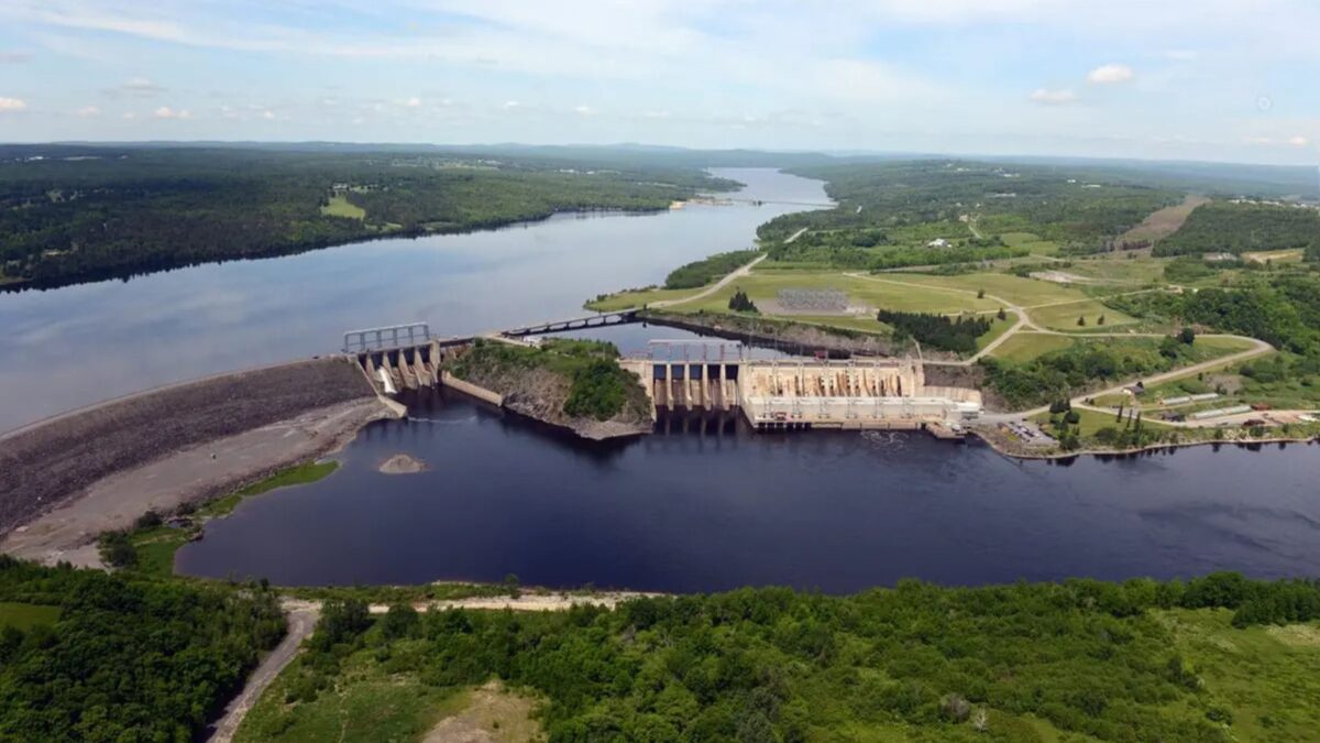 Central Hidroeléctrica de Mactaquac.