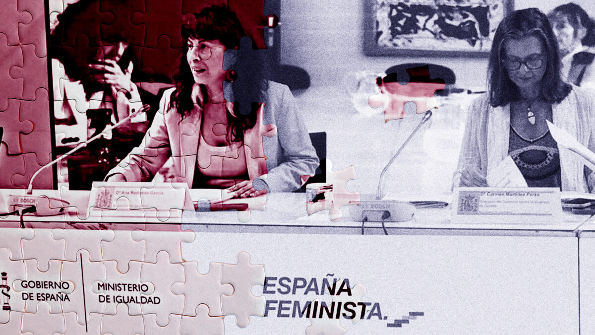 La ministra de Igualdad, Ana Redondo y la delegada del Gobierno contra la Violencia de Género, Carmen Martínez Perza, en un comité de crisis