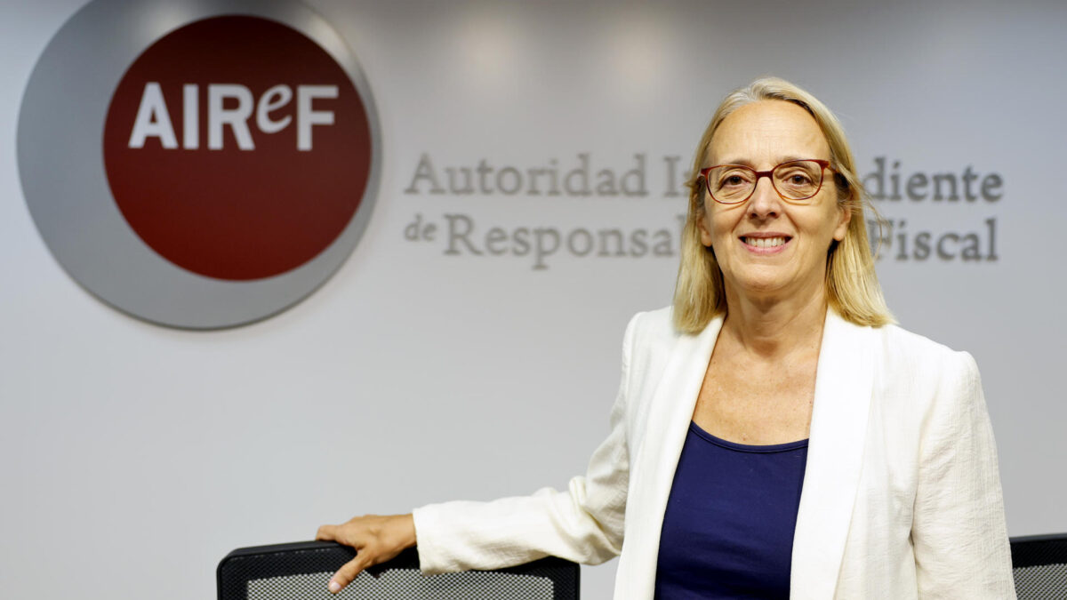MADRID, 23/07/2026.-La presidenta de la Autoridad Independiente de Responsabilidad Fiscal (AIReF), Inés Olóndriz, durante la presentación de la Autoridad Independiente de Responsabilidad Fiscal (AIReF) 'Quinta Opinión sobre el Ingreso Mínimo Vital (IMV)', este jueves en Madrid.-EFE/ Mariscal