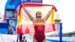 Marta Francés consigue la medalla de plata en el triatlón femenino PTS4, en los Juegos Paralímpicos París 2024