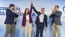 MURCIA, 29/06/2026.- El presidente del Partido Popular, Alberto Núñez Feijóo (2d); el presidente de la Comunidad de Murcia, Fernando López Miras (i), la alcaldesa de Murcia, Rebeca Pérez (2i), y el presidente del partido en Murcia, José Miguel Luengo (d), intervienen en la Junta Directiva Autonómica del Partido Popular de la Región de Murcia, este lunes en la Filmoteca Regional Francisco Rabal. EFE/Marcial Guillén