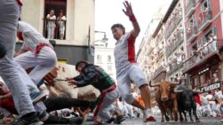 Séptimo encierro de San Fermín 2026 - Sociedad