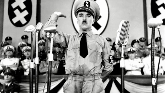 Charles Chaplin en 'El gran dictador' (1940).