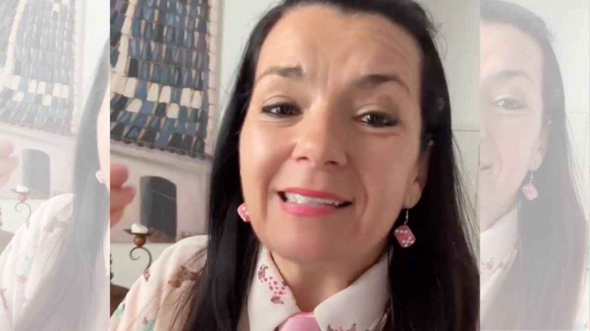 Virginia López Bello - Economía