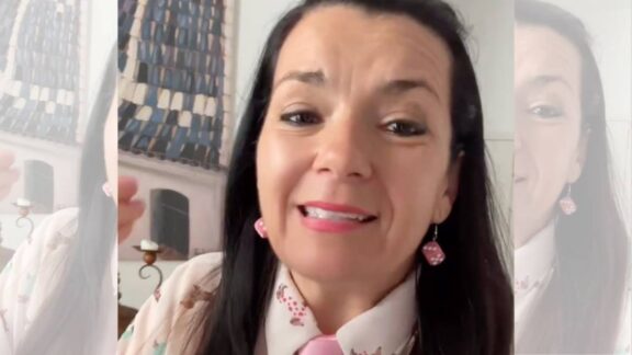 Virginia López Bello - Economía