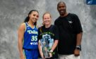 Azzi Fudd, la primera rookie en conquistar el campeonato de triples