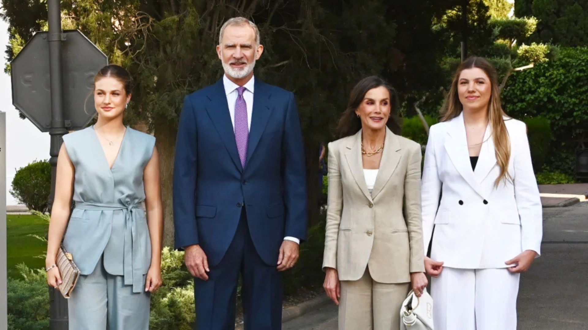 Los Reyes Felipe VI y Letizia, junto a la Princesa de Asturias, Leonor de Borbón, y la Infanta Sofía
