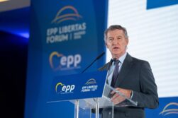 El presidente del PP, Alberto Núñez Feijóo, en un foro del EPP en Madrid