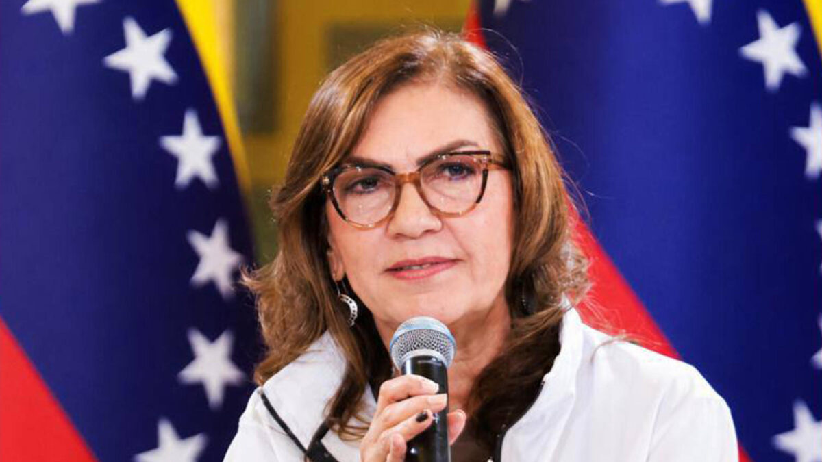 AME7673. CARACAS (VENEZUELA), 05/07/2026.- Fotografía divulgada por el Palacio de Miraflores de Jacqueline Faría quien fue designada como presidenta de la Gran Misión Venezuela Renace este domingo, por la presidenta encargada de Venezuela, Delcy Rodríguez, en Caracas (Venezuela). EFE/ Palacio de Miraflores /SOLO USO EDITORIAL/ SOLO DISPONIBLE PARA ILUSTRAR LA NOTICIA QUE ACOMPAÑA (CRÉDITO OBLIGATORIO)