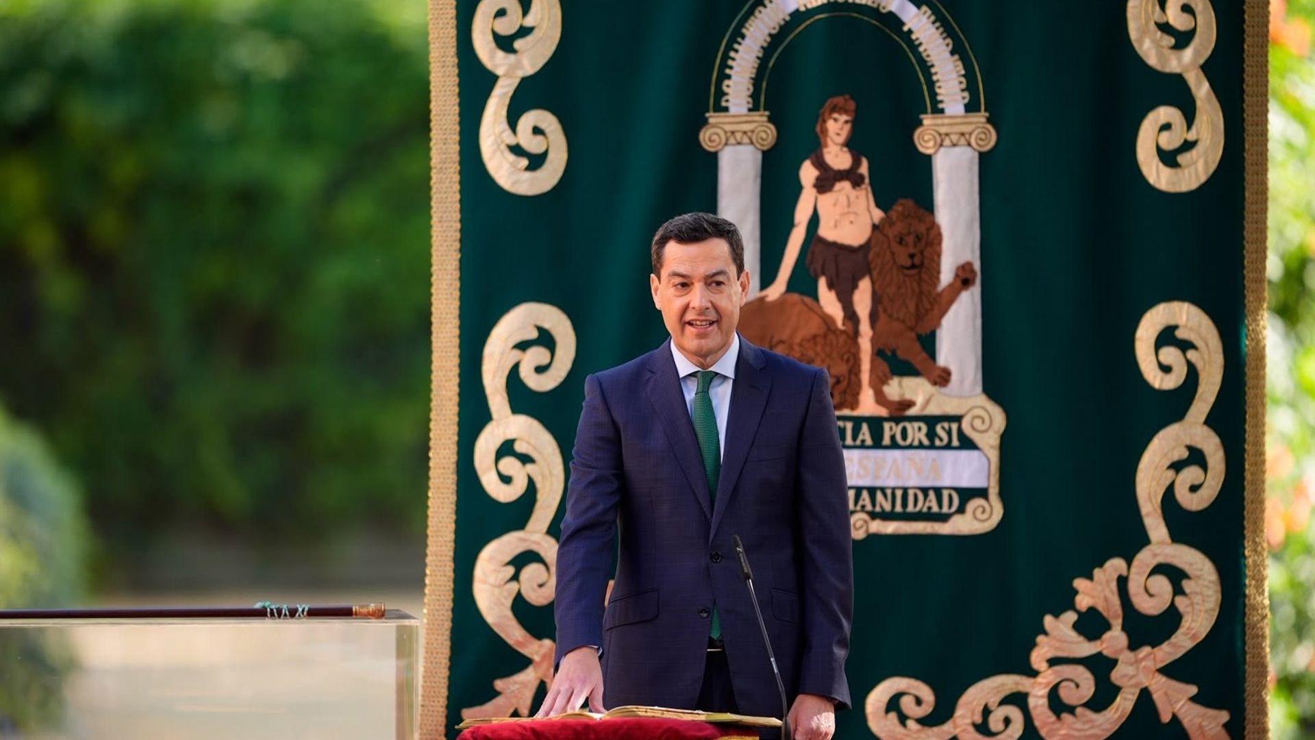 Juanma Moreno toma posesión como presidente de la Junta de Andalucía.