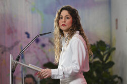 MADRID, 16/02/2026.- La co-coordinadora del Movimiento Sumar, Lara Hernández, durante la rueda de prensa ofrecida este lunes, para comentar los temas de actualidad. EFE/ Fernando Villar